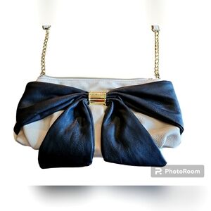 EUC Betsy Johnson Crossbody Cream Purse with Black Bow